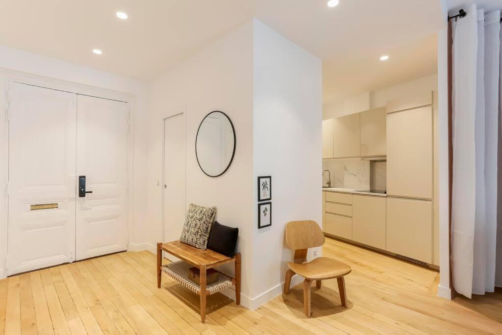 Modern 2 Bedrooms Near Louvre Paris Exterior foto
